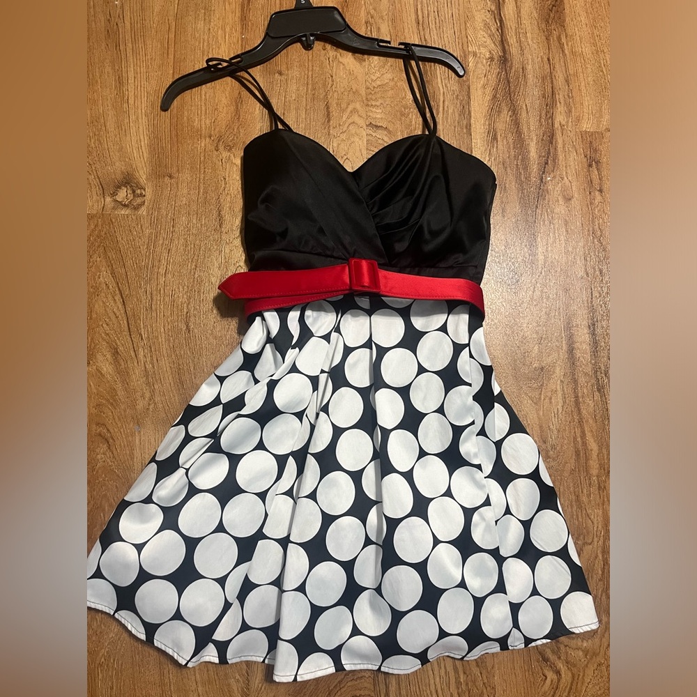 Cute black and white dress with red belt